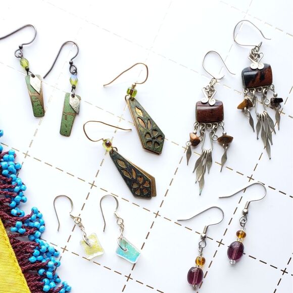 Earring Lot, 5 Pairs, Petite Dangly, Beaded, Glass - Picture 2 of 7